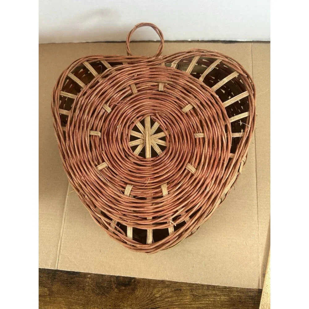 Vintage Heart Shaped Wicker Basket Rustic Farmhouse Decor Storage w Handle